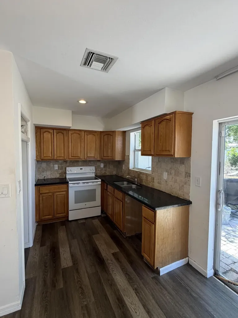641 SW 14th Court Deerfield Beach FL 33441