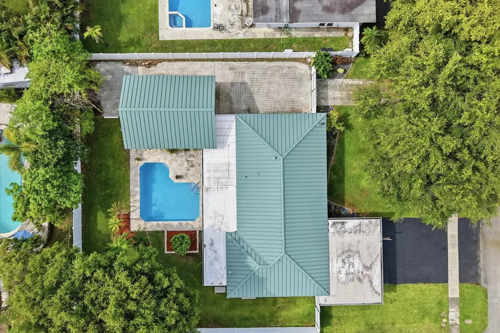 660 Azalea Court Plantation FL 33317
