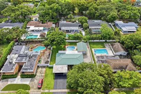 660 Azalea Court Plantation FL 33317