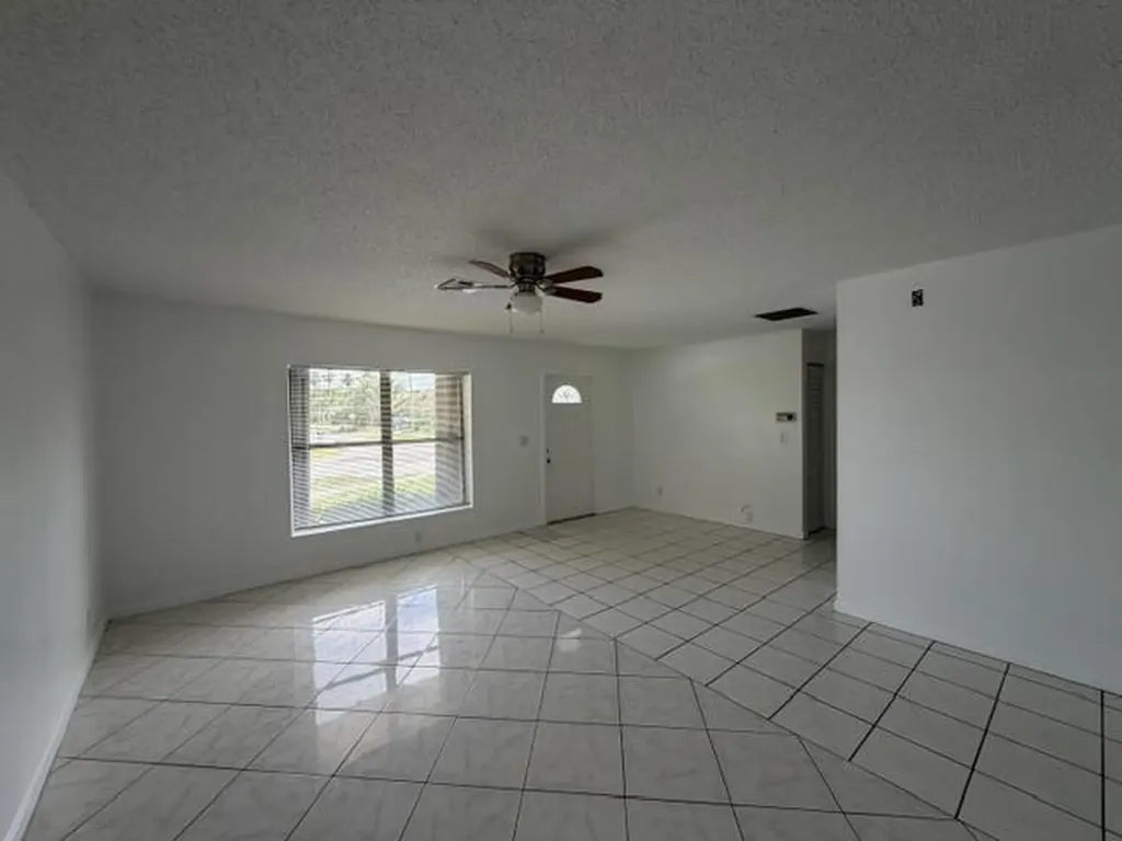 7355 Pinedale Drive Boynton Beach FL 33436