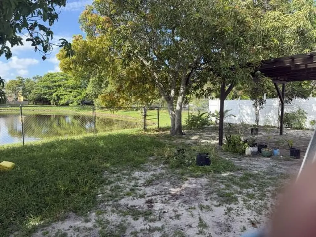 7355 Pinedale Drive Boynton Beach FL 33436