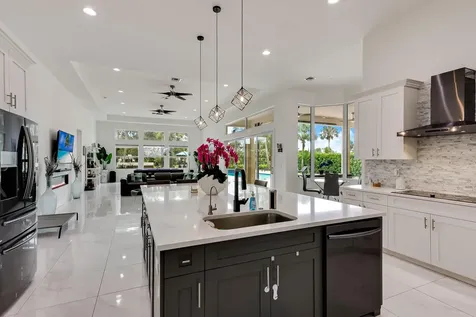 142 Brynhurst Court West Palm Beach FL 33413