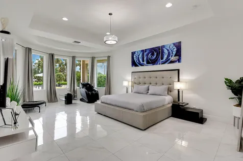 142 Brynhurst Court West Palm Beach FL 33413