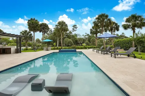 142 Brynhurst Court West Palm Beach FL 33413