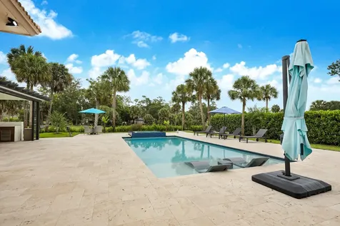 142 Brynhurst Court West Palm Beach FL 33413