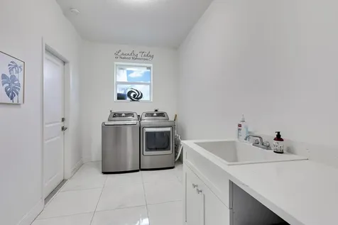 142 Brynhurst Court West Palm Beach FL 33413