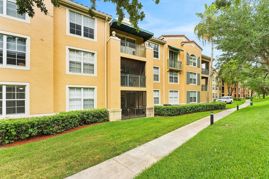 11770 St Andrews Place Wellington FL 33414