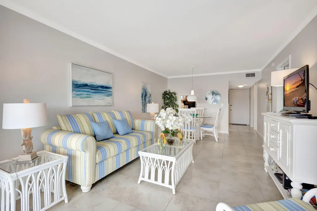 154 Lake Meryl Drive West Palm Beach FL 33411