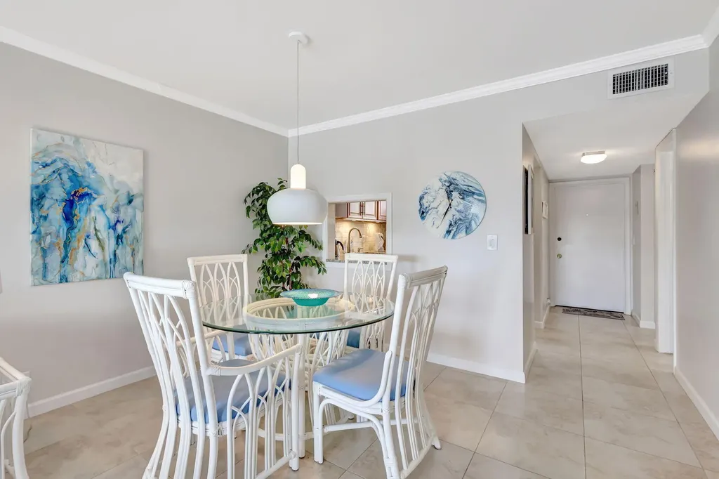 154 Lake Meryl Drive West Palm Beach FL 33411