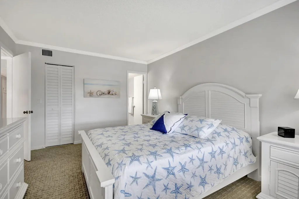 154 Lake Meryl Drive West Palm Beach FL 33411