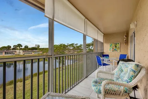 154 Lake Meryl Drive West Palm Beach FL 33411