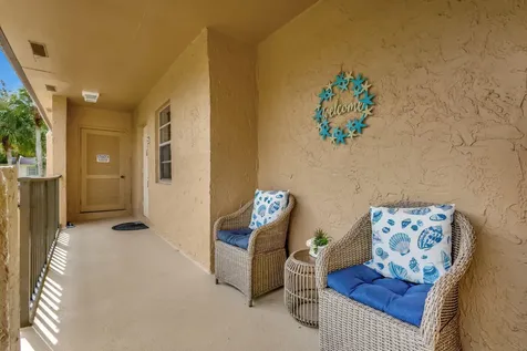 154 Lake Meryl Drive West Palm Beach FL 33411