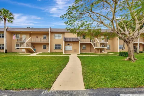154 Lake Meryl Drive West Palm Beach FL 33411