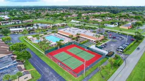 154 Lake Meryl Drive West Palm Beach FL 33411