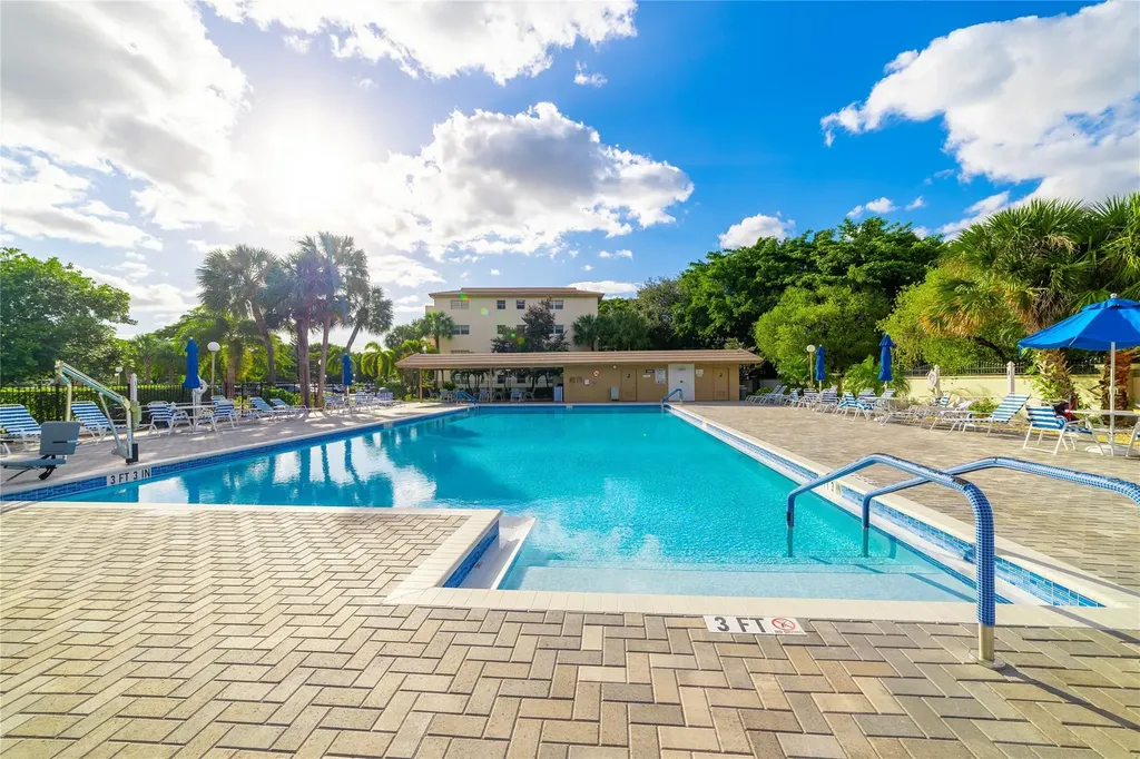 1902 Bermuda Circle Coconut Creek FL 33066