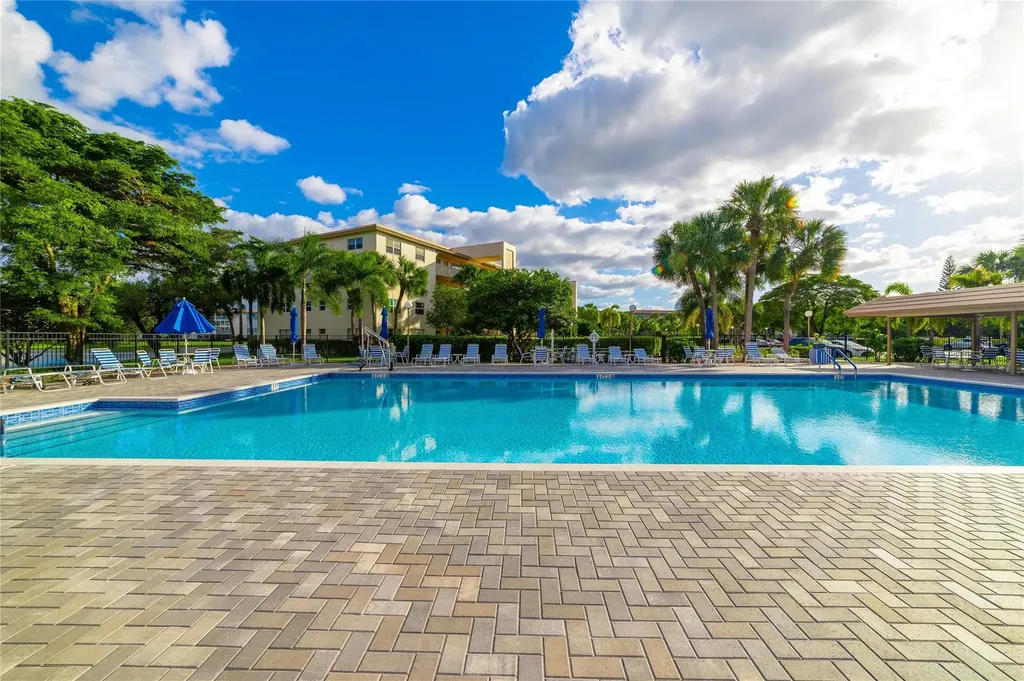 1902 Bermuda Circle Coconut Creek FL 33066