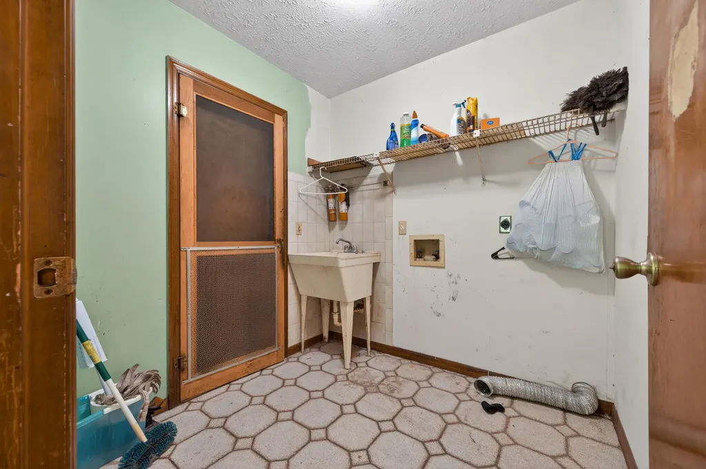 1622 SW La Gorce Avenue Port St Lucie FL 34953