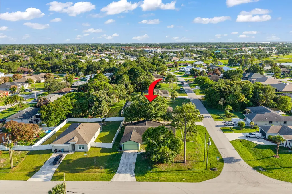 1622 SW La Gorce Avenue Port St Lucie FL 34953