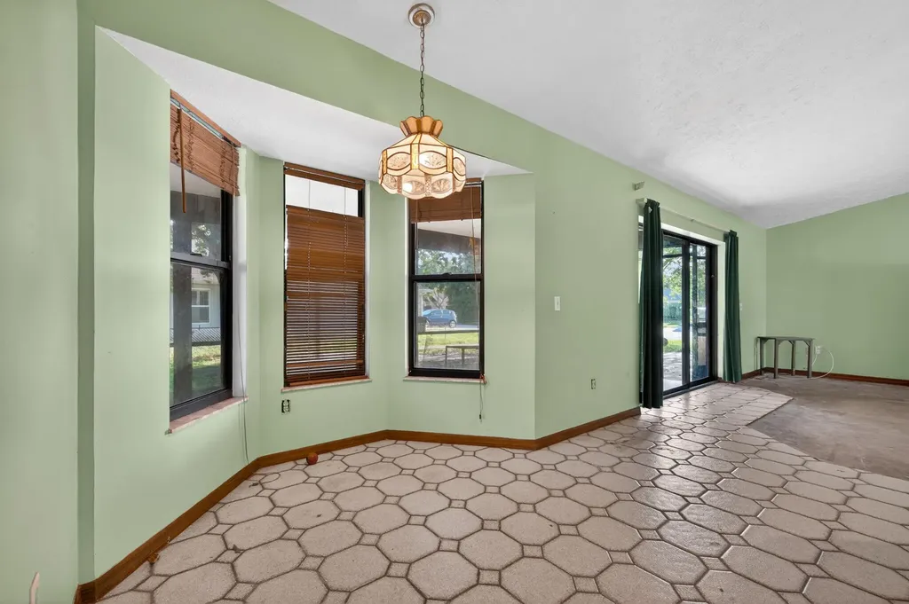 1622 SW La Gorce Avenue Port St Lucie FL 34953