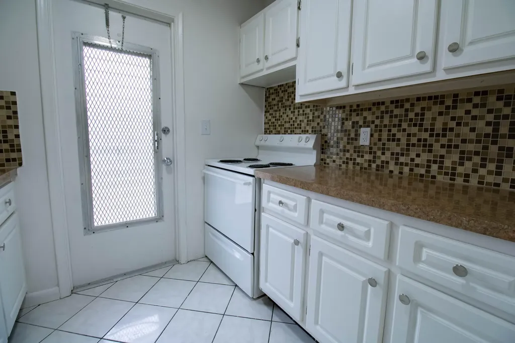 2537 Lincoln Street Hollywood FL 33020