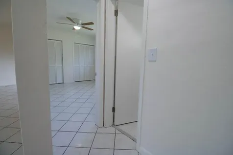 2537 Lincoln Street Hollywood FL 33020