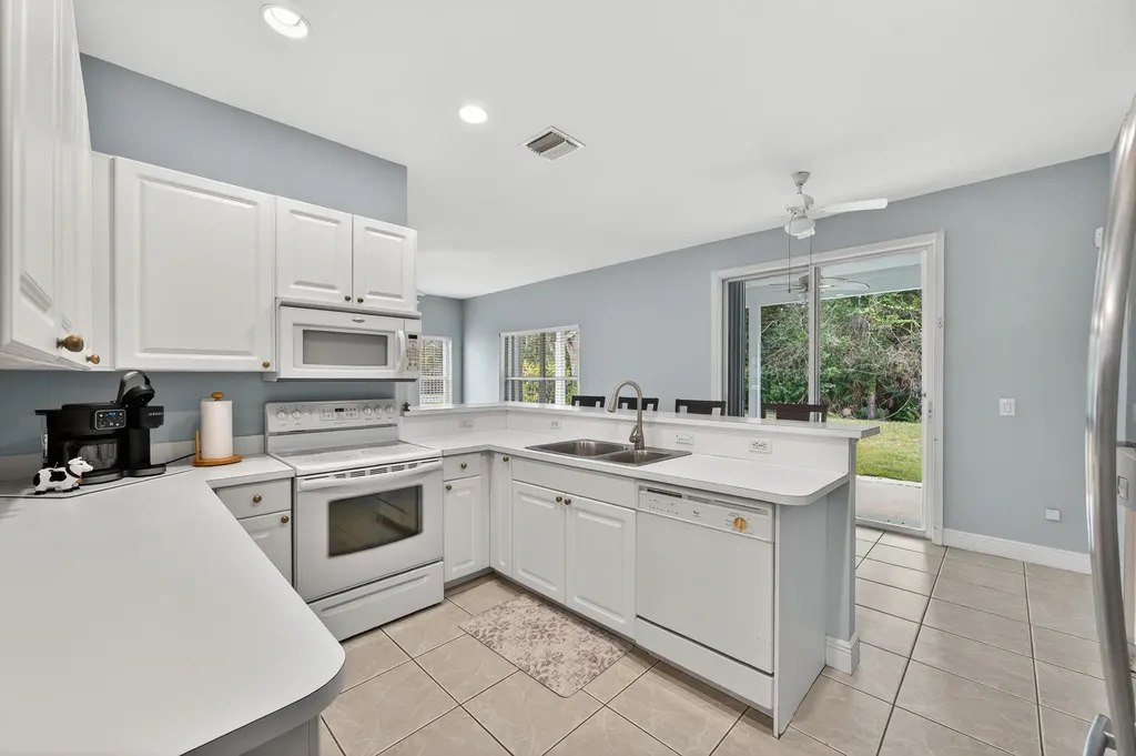 631 NE Muskrat Run Port St Lucie FL 34983