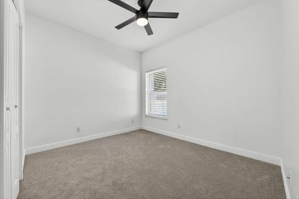 631 NE Muskrat Run Port St Lucie FL 34983