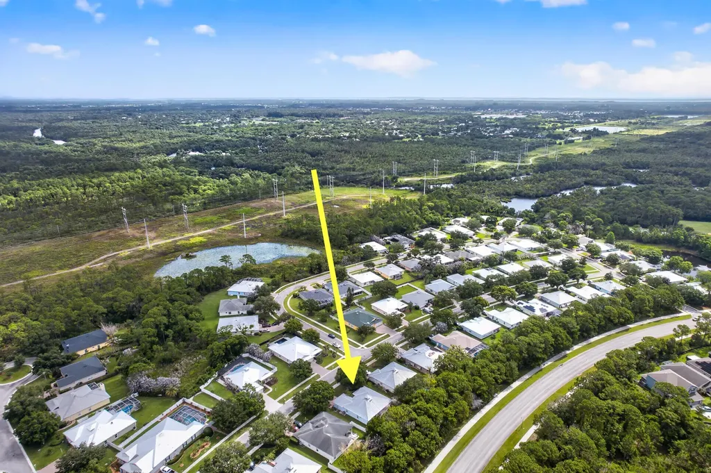 631 NE Muskrat Run Port St Lucie FL 34983