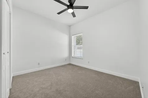 631 NE Muskrat Run Port St Lucie FL 34983