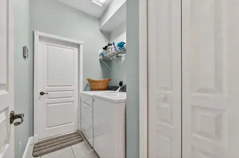 631 NE Muskrat Run Port St Lucie FL 34983