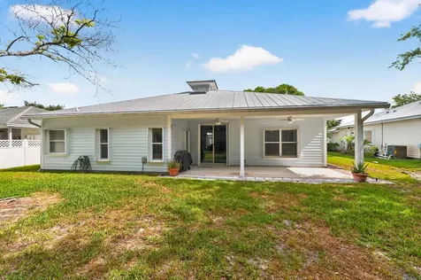 631 NE Muskrat Run Port St Lucie FL 34983