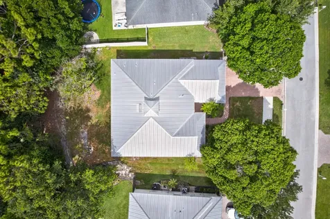 631 NE Muskrat Run Port St Lucie FL 34983