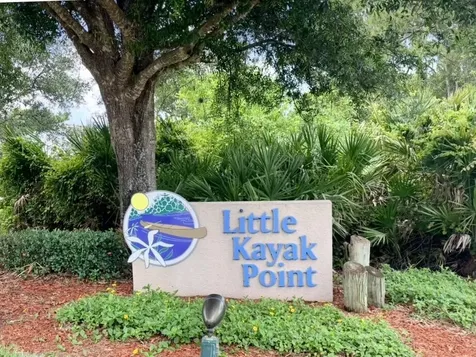 631 NE Muskrat Run Port St Lucie FL 34983