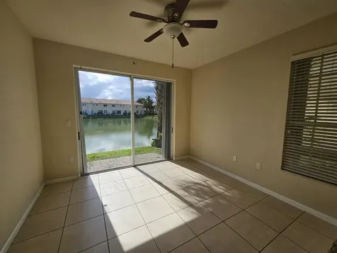 3255 NW 31st Terrace Oakland Park FL 33309