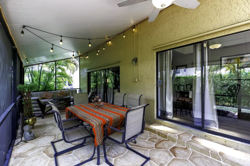 2057 Maplewood Drive Coral Springs FL 33071