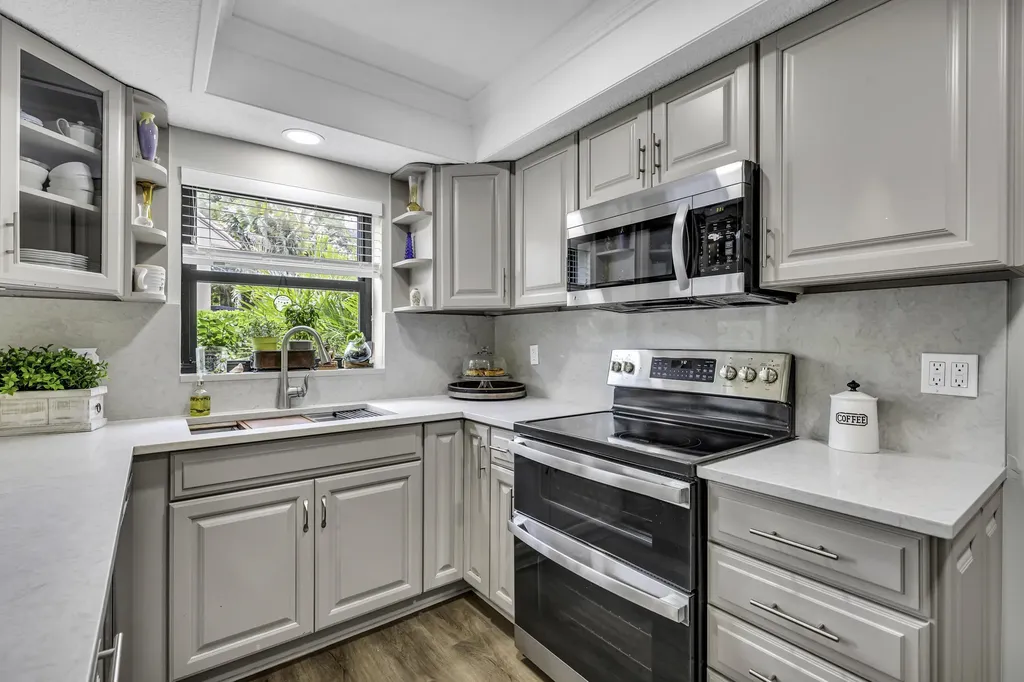 2057 Maplewood Drive Coral Springs FL 33071