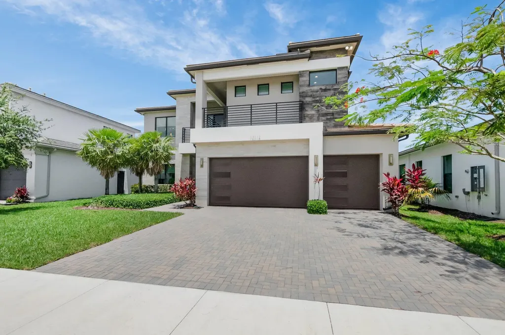 17112 Aquavera Way Boca Raton FL 33496