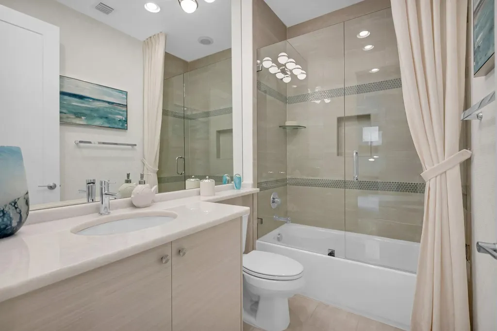17112 Aquavera Way Boca Raton FL 33496