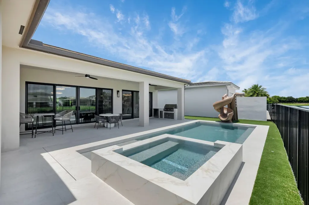 17112 Aquavera Way Boca Raton FL 33496