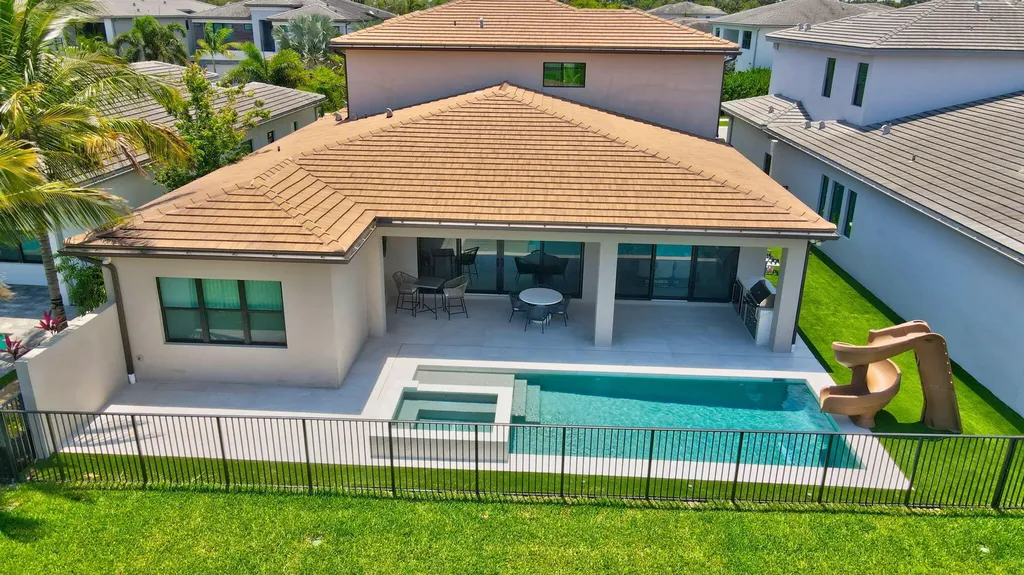 17112 Aquavera Way Boca Raton FL 33496