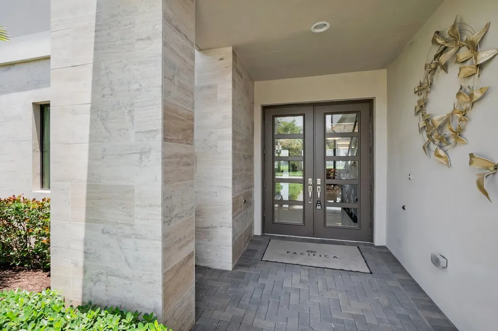 17112 Aquavera Way Boca Raton FL 33496