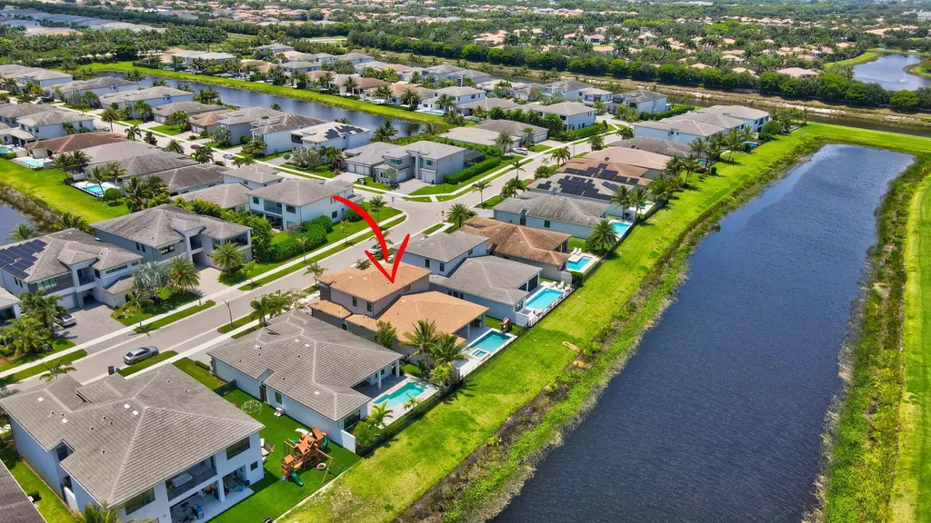 17112 Aquavera Way Boca Raton FL 33496