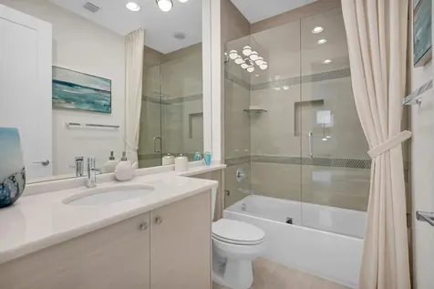 17112 Aquavera Way Boca Raton FL 33496