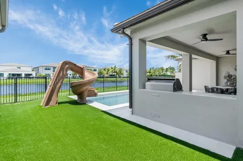 17112 Aquavera Way Boca Raton FL 33496