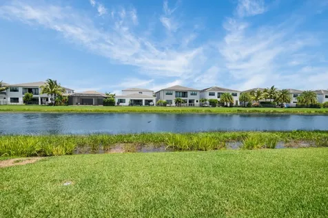 17112 Aquavera Way Boca Raton FL 33496