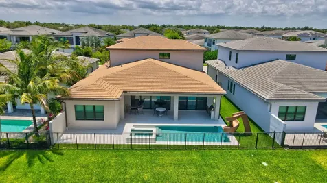 17112 Aquavera Way Boca Raton FL 33496