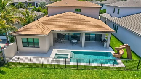 17112 Aquavera Way Boca Raton FL 33496