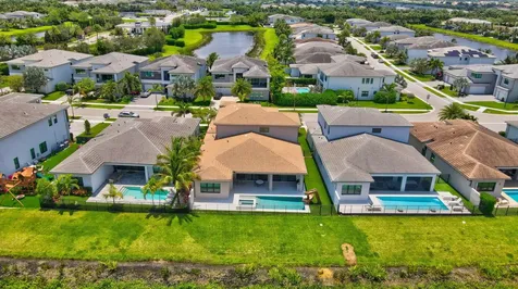 17112 Aquavera Way Boca Raton FL 33496