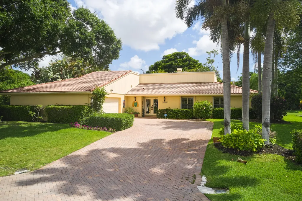 13588 Crosspointe Drive Palm Beach Gardens FL 33418