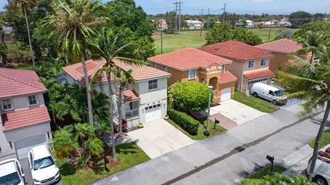 3083 W Buena Vista Drive Margate FL 33063